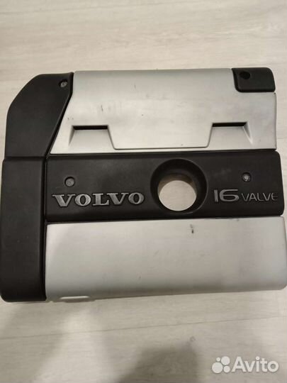 Накладка двигателя Volvo s40 1 поколения