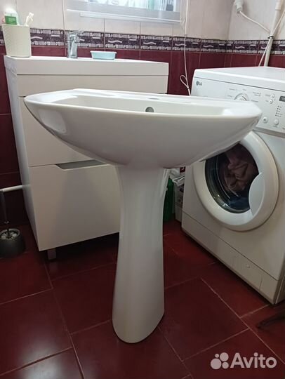 Раковина с тюльпаном