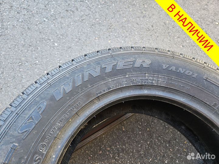 Dunlop SP Winter Van01 205/70 R15C R