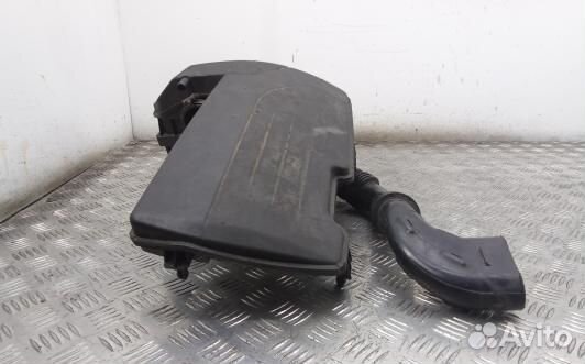 Корпус воздушного фильтра renault clio 3 (5BL06YG0
