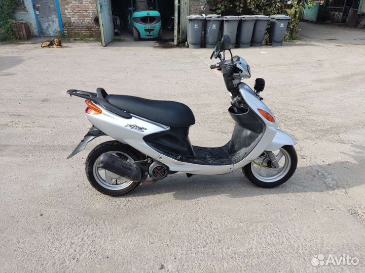 Yamaha Grand Axis 100