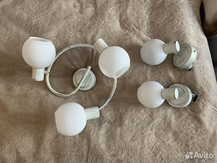 Люстра потолочная и 2 бра