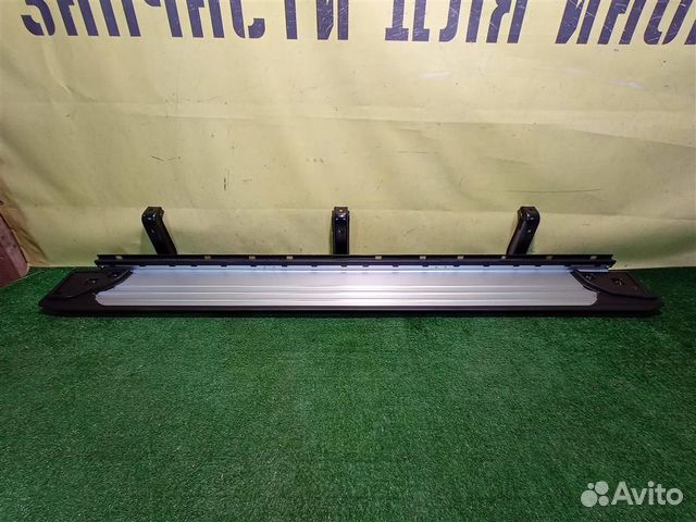 Подножка порога правая Mitsubishi Pajero/Montero