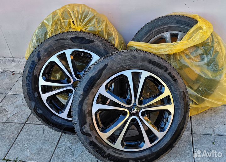 Колеса в сборе R17 на Kia Sportage 4