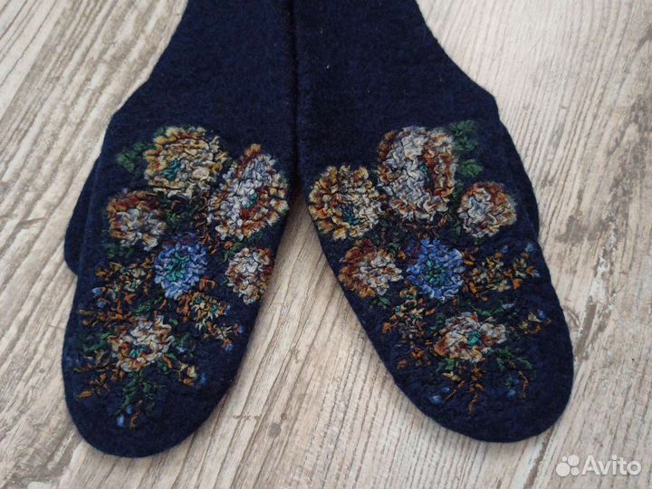 Варежки валяные