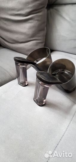 Босоножки zara