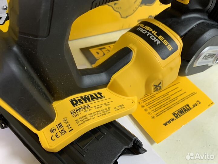 Мини цепная пила Dewalt dcmps520N (18В) европа