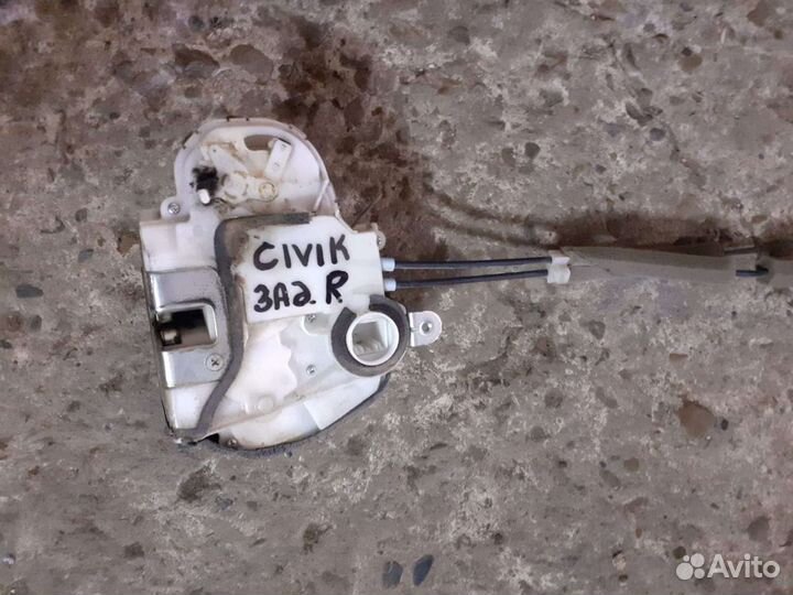 Замок двери задний Honda Civic 4D 1.8