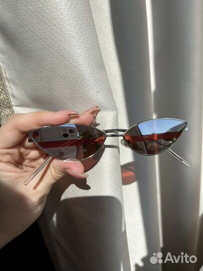 Солнцезащитные очки