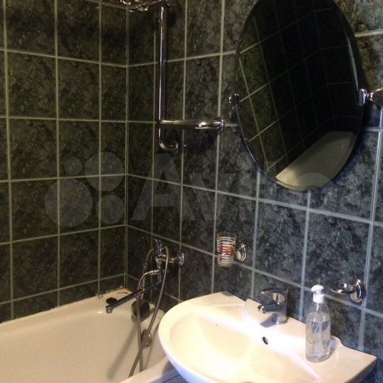 2-к. квартира, 70 м², 2/5 эт.