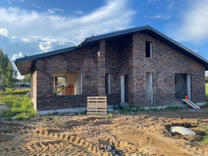 Коттедж 187 м² на участке 7,7 сот.