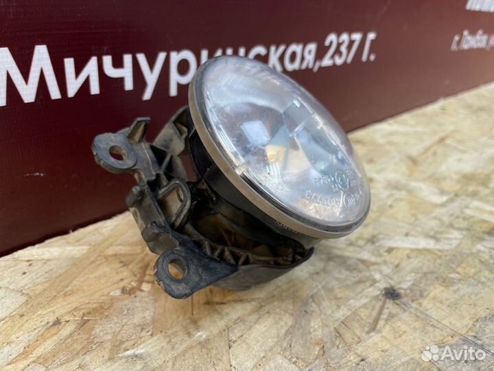 Противотуманная фара передняя Renault Logan