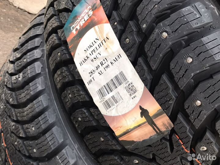 Nokian Tyres Hakkapeliitta 10p SUV 315/35 R21 и 285/40 R21