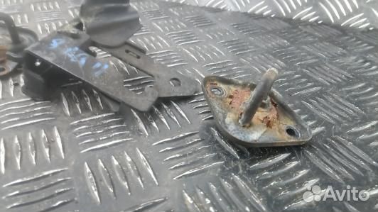 Замок капота mercedes benz E-class W212 (8AG11VR01)