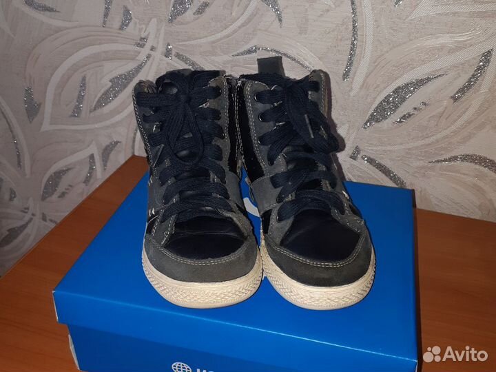 Ботинки демисезонные