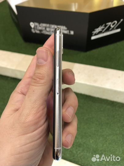 iPhone X, 256 ГБ