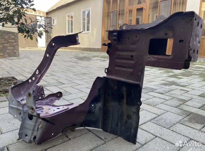 Лонжерон Toyota