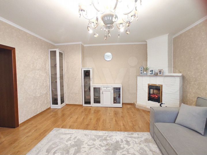 Коттедж 195 м² на участке 8,5 сот.