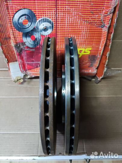 Диск тормозной передний VW Golf III/passat VR6 2E