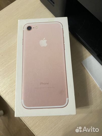 Коробка от iPhone 7