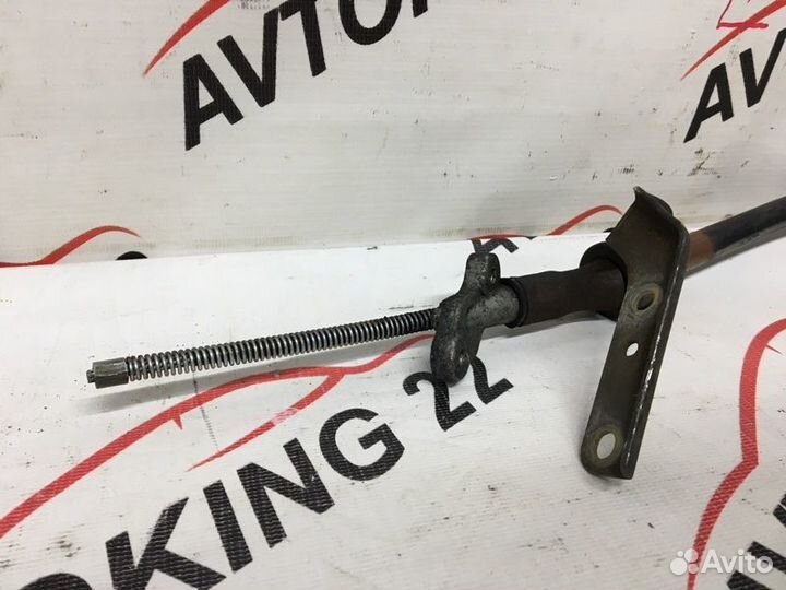 Трос стояночного тормоза задний левый Toyota