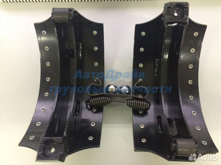 Колодки SAF 420х200 мм с накладками в сборе