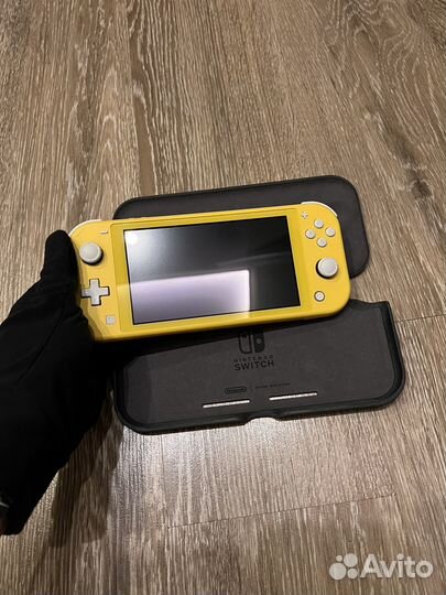 Nintendo switch lite