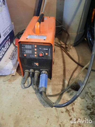 Сварочный аппарат Foxweld UNO MIG 200 SYN