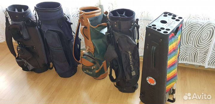 Клюшки для гольфа и сумки