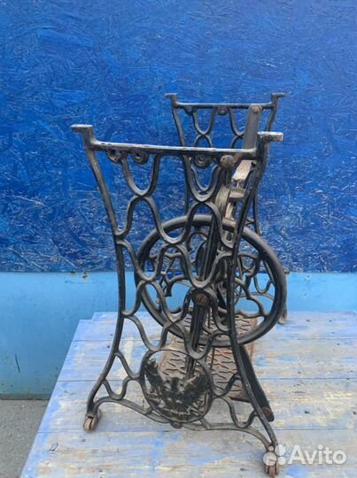 Основание, станина от швейной машинки Teutonia Гер