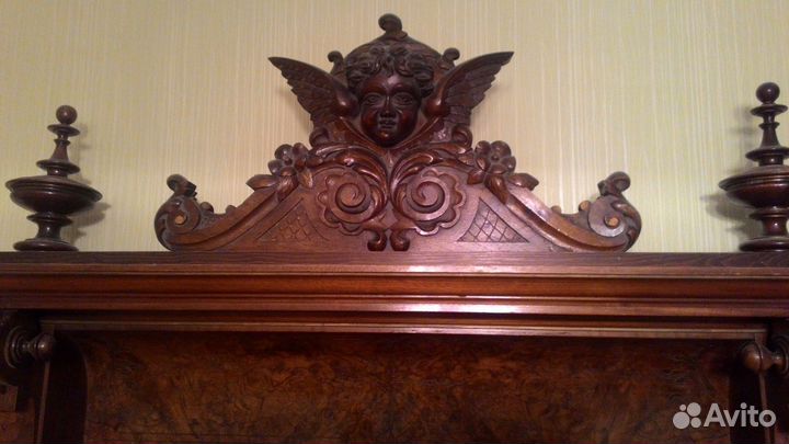 Антикварное зеркало