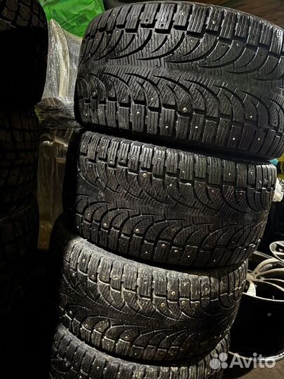Pirelli Carrier Winter 275/40 R20 и 315/35 R20 27L