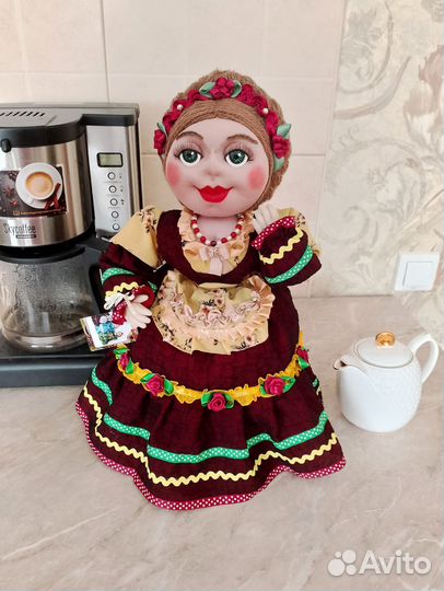 Кукла грелка на чайник