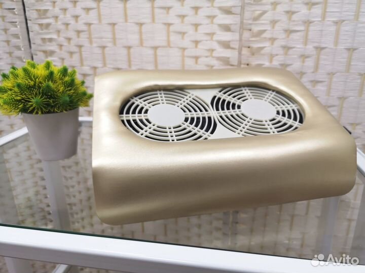 Маникюрный пылесос