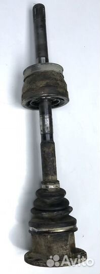 Ниссан PickUp Вал привода передний