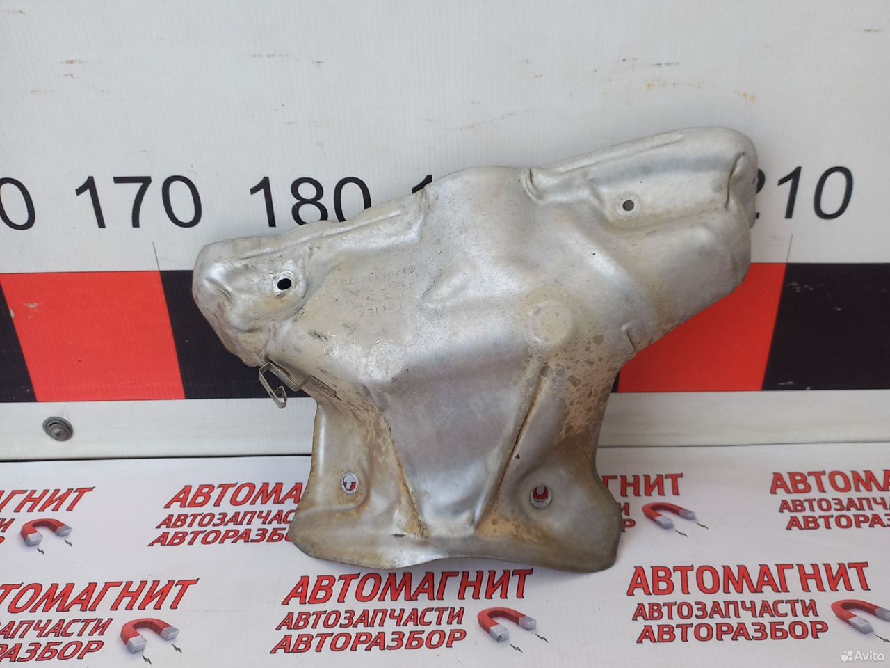 Тепловой экран выпускного коллектора Рено Дастер 2