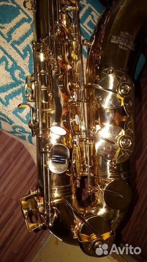 Саксофон тернор Roy Benson