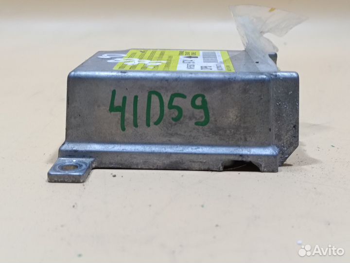 Блок управления SRS для Mitsubishi L200 2006-2016