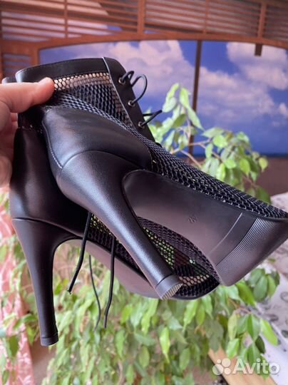 Каблуки high heels