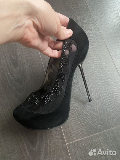 Женская обувь 38