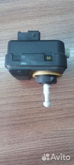 Корректор фары Valeo PA66-GF30