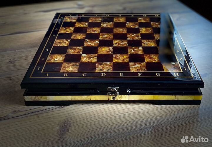 Шахматы янтарные. Шахматы из янтаря 