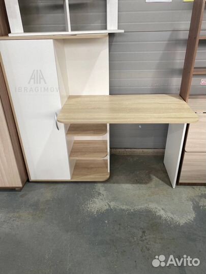 Стол компьютерный новый