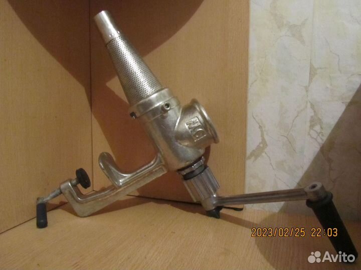 Мясорубка ручная