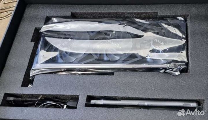 Видеокарта KFA2 GeForce RTX 3090 SG 24GB