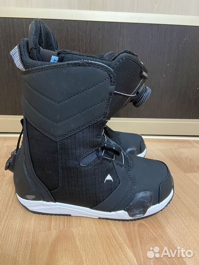 Сноубордические ботинки burton step on
