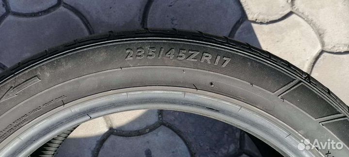 Dunlop Enasave 97 235/45 R17