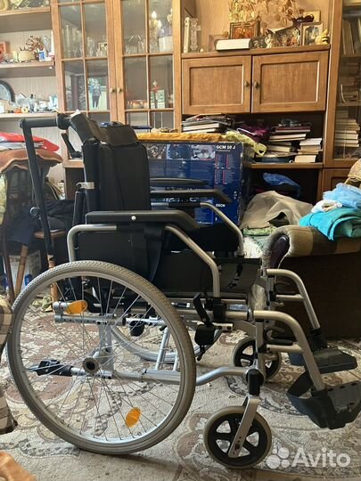 Инвалидная коляска