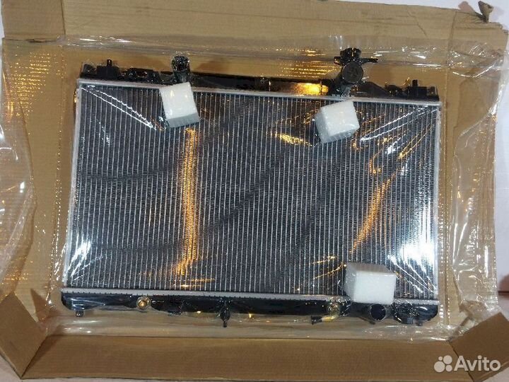 Радиатор охлаждения SAT TY0003-ACV30 Toyota Camry