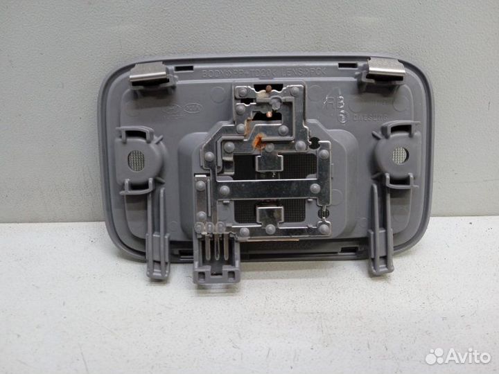 Плафон салонный задний Hyundai Solaris 2010-2017